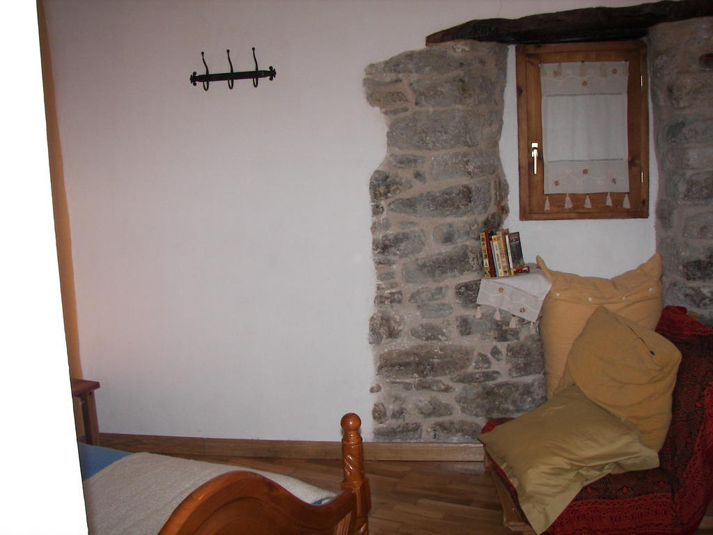 Hotel Antigua Casa Catones Huesca Zimmer foto