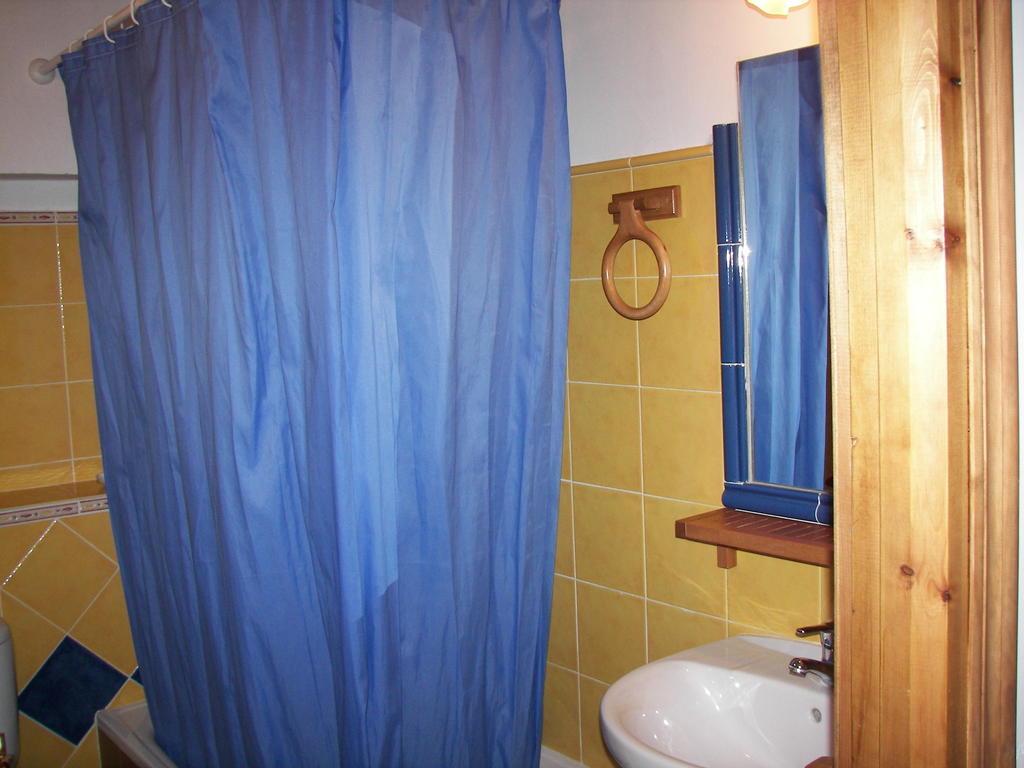 Hotel Antigua Casa Catones Huesca Zimmer foto